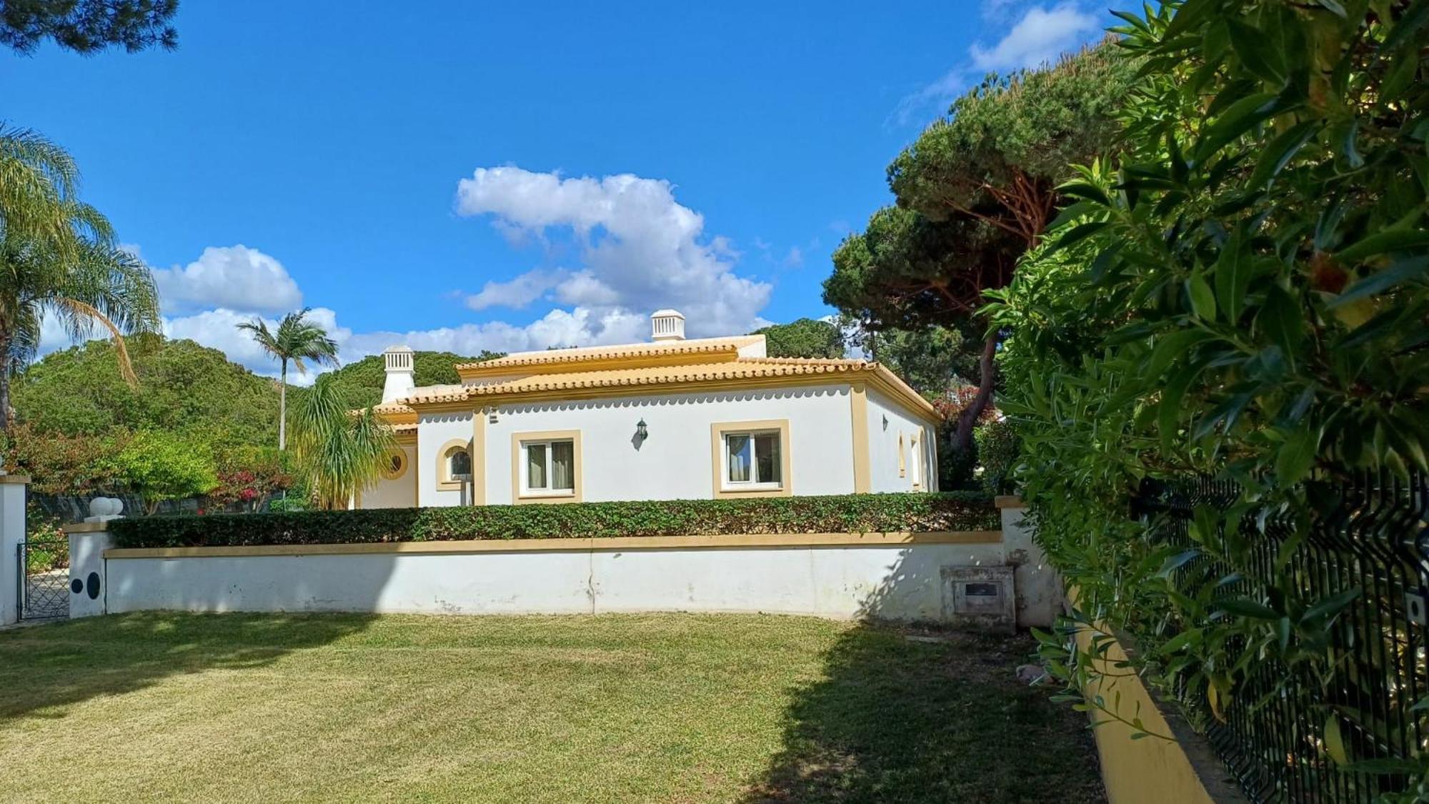 The Pinewood Villa Виламура Экстерьер фото