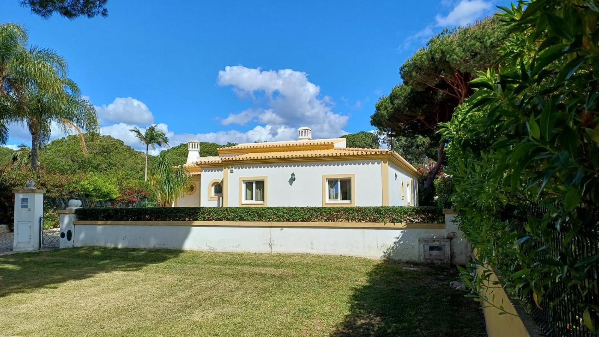 The Pinewood Villa Виламура Экстерьер фото